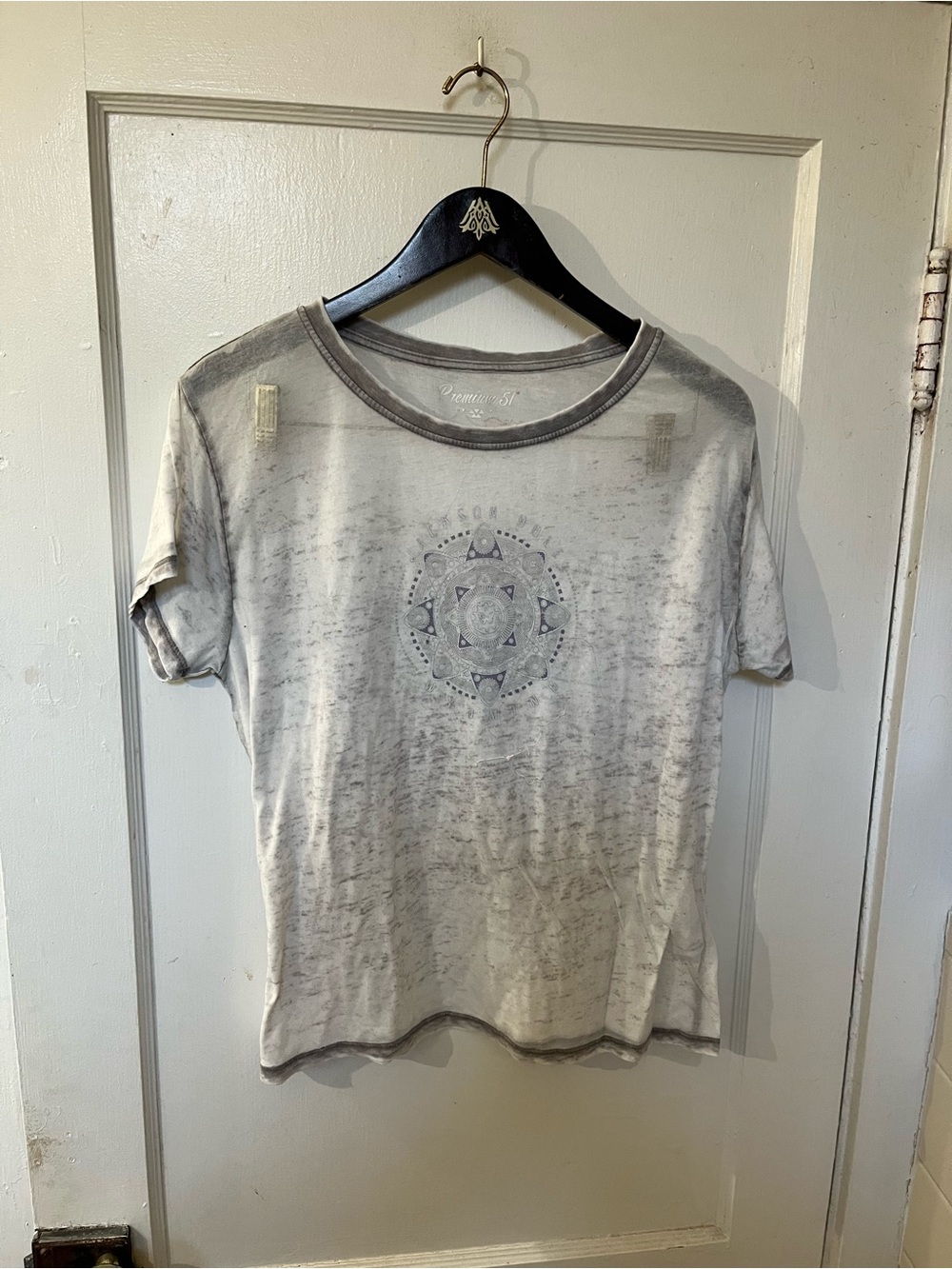 Premium 51 Jackson Hole Burnout Mandala Graphic T-Shirt Tee Size Large EUC